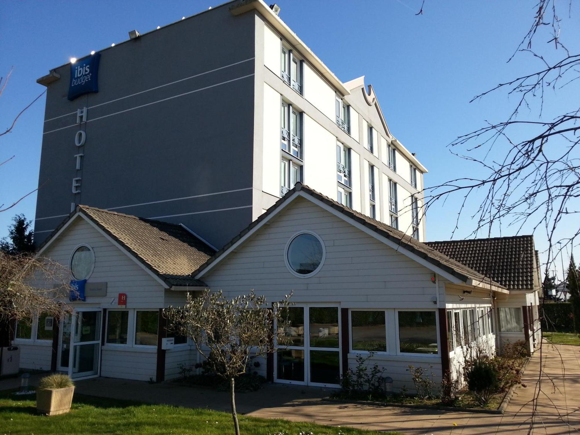 Hotel Ibis Budget Nantes Ouest Atlantis Coueron Екстер'єр фото